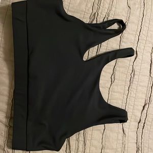 Black, Becca, Athletic top